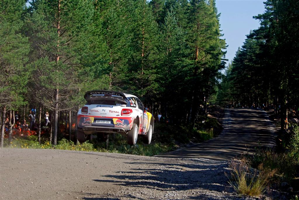 http://motormario.com/wp-content/uploads/wrc-rally-finland-2011-sebastien-loeb-2.jpg