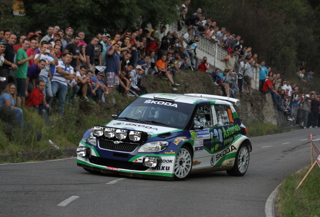 http://auto1magazine.es/wp-content/gallery/rallye-principe-de-asturias-2012/img-9491.jpg