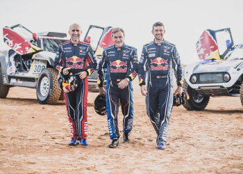 Peterhansel Sainz Despres Mini 2018