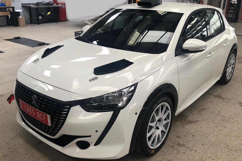 PuzzleMotor Peugeot208Rally4 20