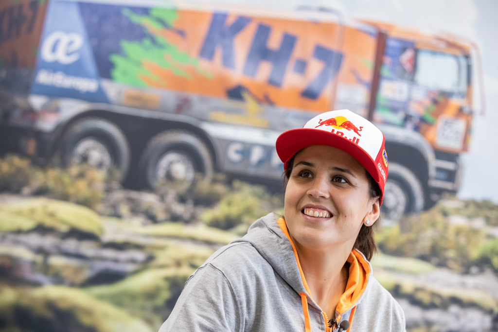 LaiaReturnsKH7 Dakar 21