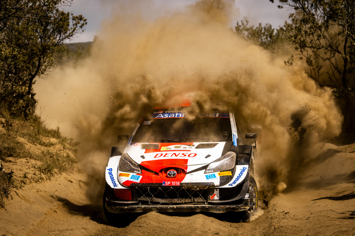 SebastienOgier VictoriaKenia 21