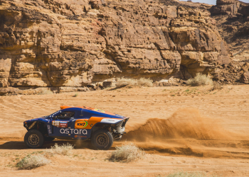 Laia Sanz (ESP) and Gerini Maurizio (ITA) for Astara race during the Prologue ALULA to ALULA, Saudi Arabia on January 05, 2024. // Flavien Duhamel / Red Bull Content Pool // SI202401050174 // Usage for editorial use only //